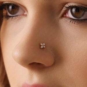 Dogwood Flower Nose Stud, Threadless Flat Back, Minimalist Style, A-SS912