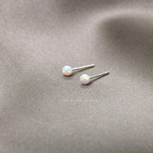 Clou à boules Dainty Opal, unisexe, argent sterling SHEMISLI - SS202
