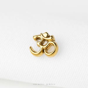 Om Symbol Stud, Threadless Flat Back Earring, Minimalist Style, A-SS1204