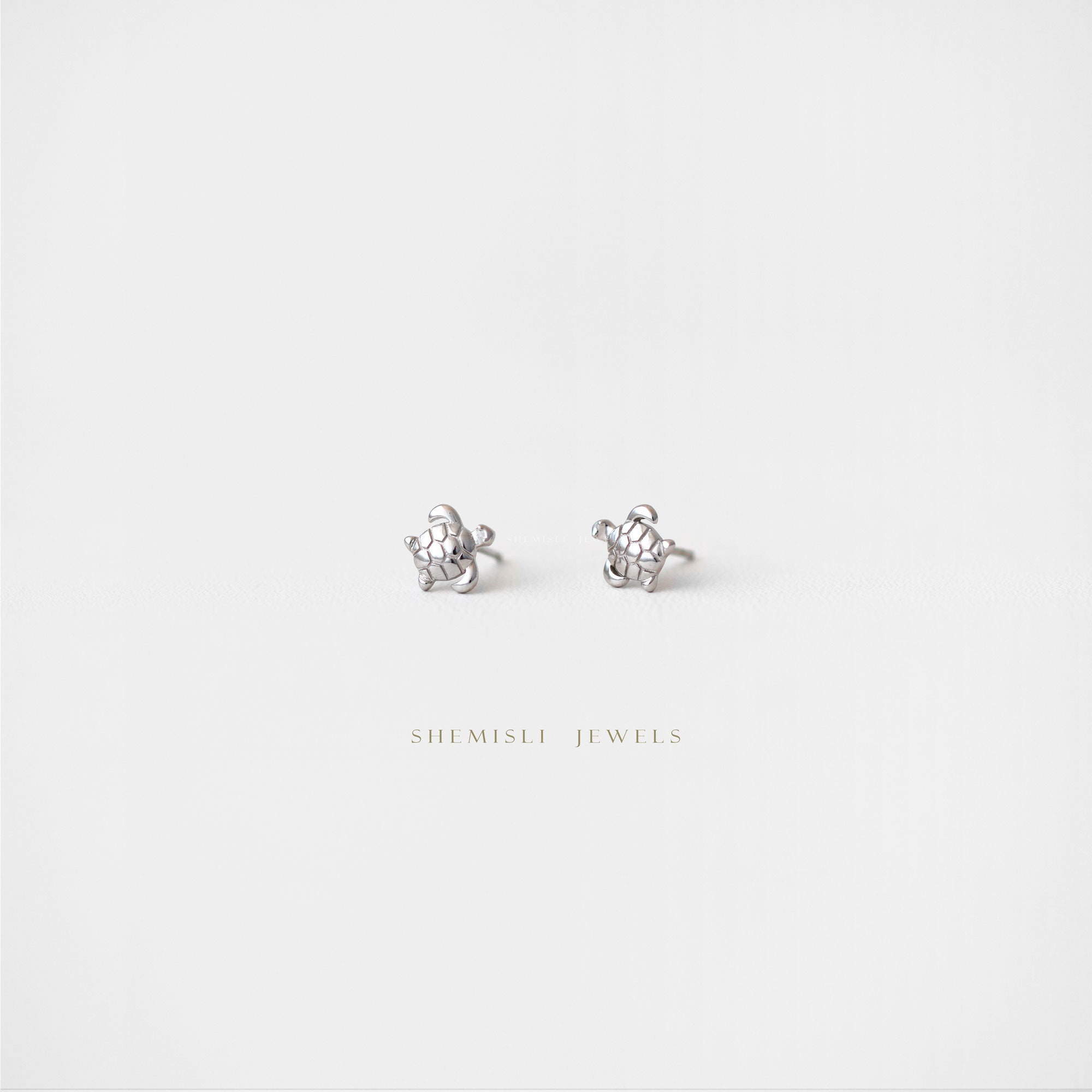 Tiny Sea Turtle Stud Earrings Gold Silver SHEMISLI SS159 Etsy