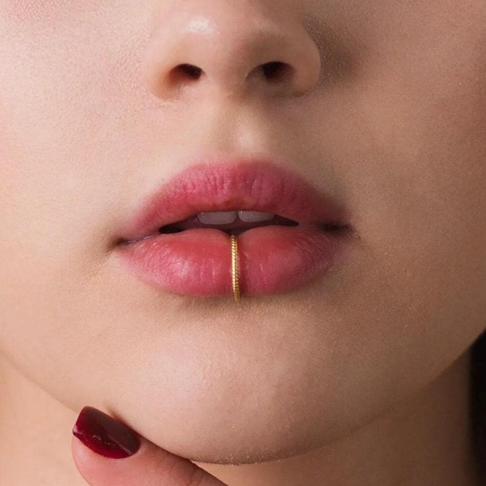 YUMIN × SHUSHU/TONG lip ring YVMIN×SHUSHU/TONG Enamel Heart Bow Lip Ring – dim at noon