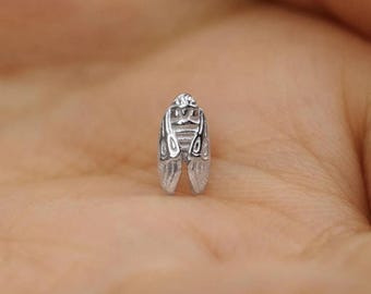 Cicada Stud, Threadless Flat Back Earring, Minimalist Style, A-SS1081