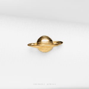 Tiny Saturn Planet Threadless Flat Back Earring, 20,18,16ga, 5-10mm Unisex, Surgical Steel SHEMISLI SS1199