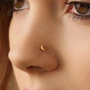 Cute Moon Nose Stud, Threadless Flat Back, Minimalist Style, A-SS904