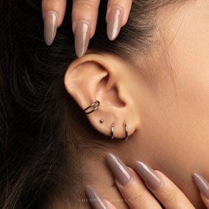 Split Double Conch Hoop Ring, 18,16ga, 8,10,12mm, Unisex, G23 Titanium SH528, SH529, SH530, SH531, SH532
