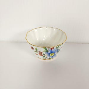 Paragon Small Sugar Bowl Pale Blue Floral Fine Bone China England Regd To Her Majesty The Queen China Potters Gold Rim