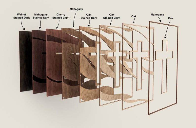 Puede incluir: Una exhibici&oacute;n art&iacute;stica de paneles de madera en varios acabados, incluyendo Nogal, Caoba, Cerezo y Roble. Los paneles est&aacute;n dispuestos para mostrar diferentes dise&ntilde;os, algunos con cortes de cruz. La imagen destaca la veta de la madera y las variaciones de color.