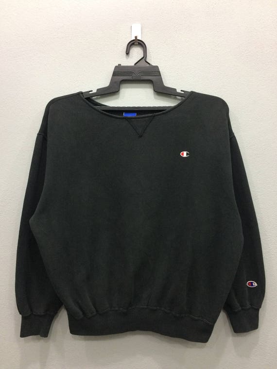 champion logo sweater
