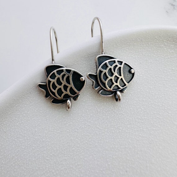 Sterling Silver Antique Turtle 11x8mm Earrings Sterling Silver Antique Turtle 11x8mm Earrings
