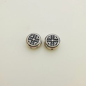 2Pcs Sterling Silver Round Flower Beads / 8x8mm / Hole 0.7mm / Thickness 2.8mm