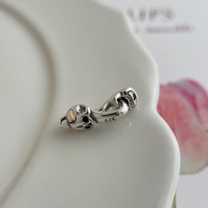 Cierre de gancho de calavera de plata de ley / 18 x 5 mm