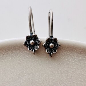 Solid Sterling Silver Flower Earwires , Earrings Findings / 20x7mm
