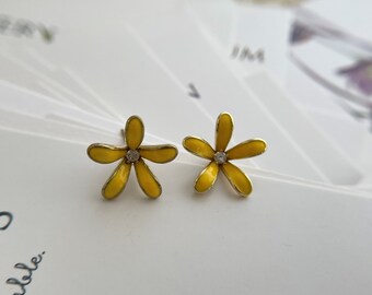 1 pair flower stud post earring with loop / earrings findings / gold plated / 16x16mm