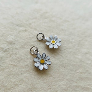 2Pcs Solid Sterling Silver Sunflower Daisy Charm / 7mm