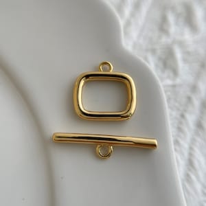 1 set of rectangle toggle clasp / gold plated
