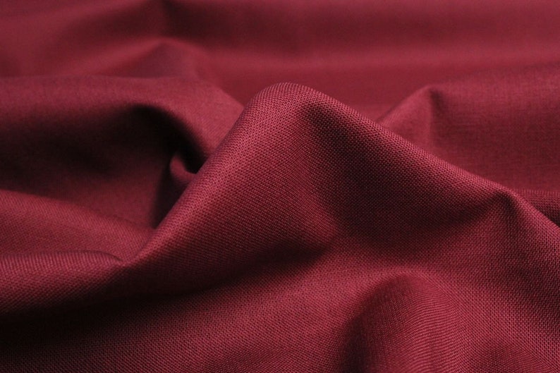 Tela de algodón rojo oscuro imagen 1