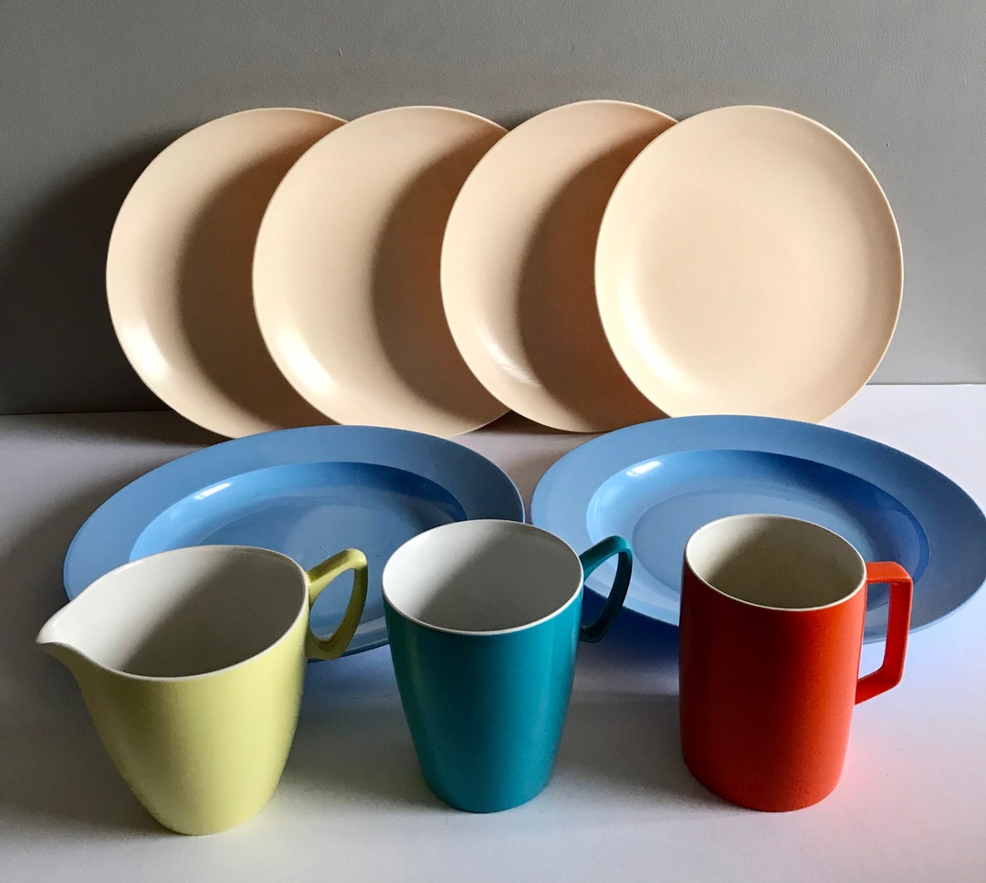 Vintage Melamine Camping, Picnic Cups and Plates. Etsy UK
