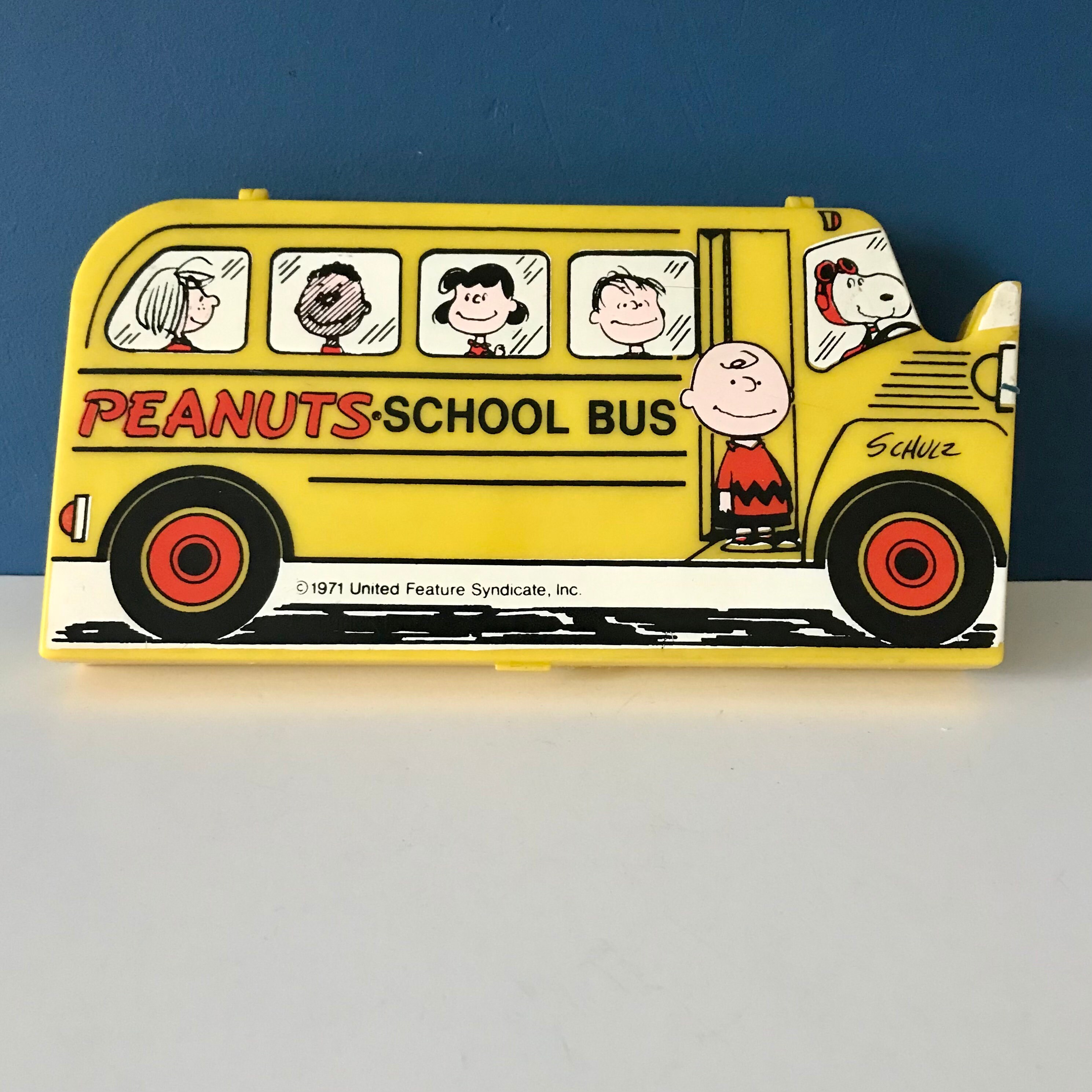 ブランド通販 Vintage Snoopy School Bus Pencil Case. - Etsy 小物入れ