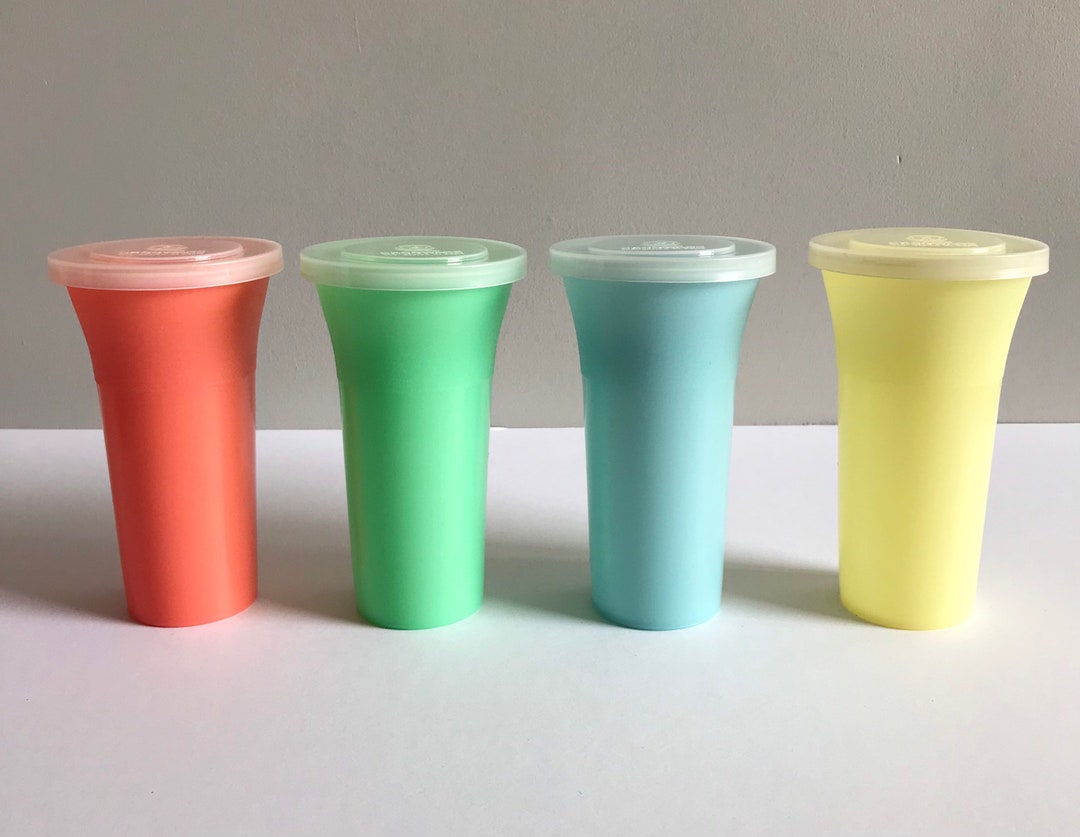 Vintage Plastic Beakers With Lids by Ekcoware, Tupperware Style. Etsy UK