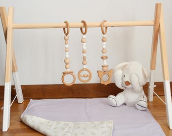 Ginásio para bebês com 3 brinquedos de ginástica / Elegante e natural / Tinta de brinquedo para bebês ecologicamente correta