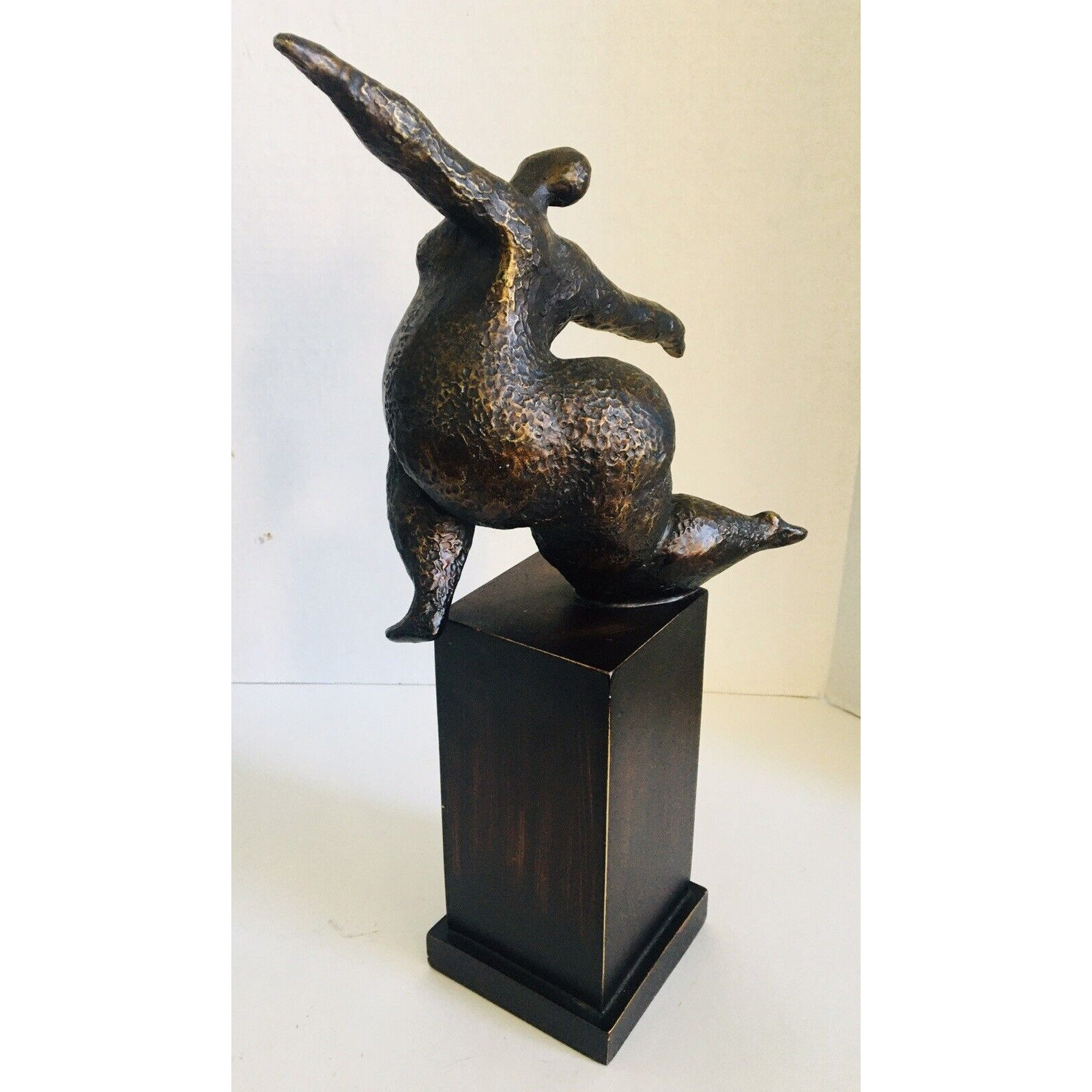Chubby Kneeling Pose Nude Women Sculpture On Tall Base Etsy chubby-kneeling-pose-nude-women-sculpture-on-tall-base-etsy