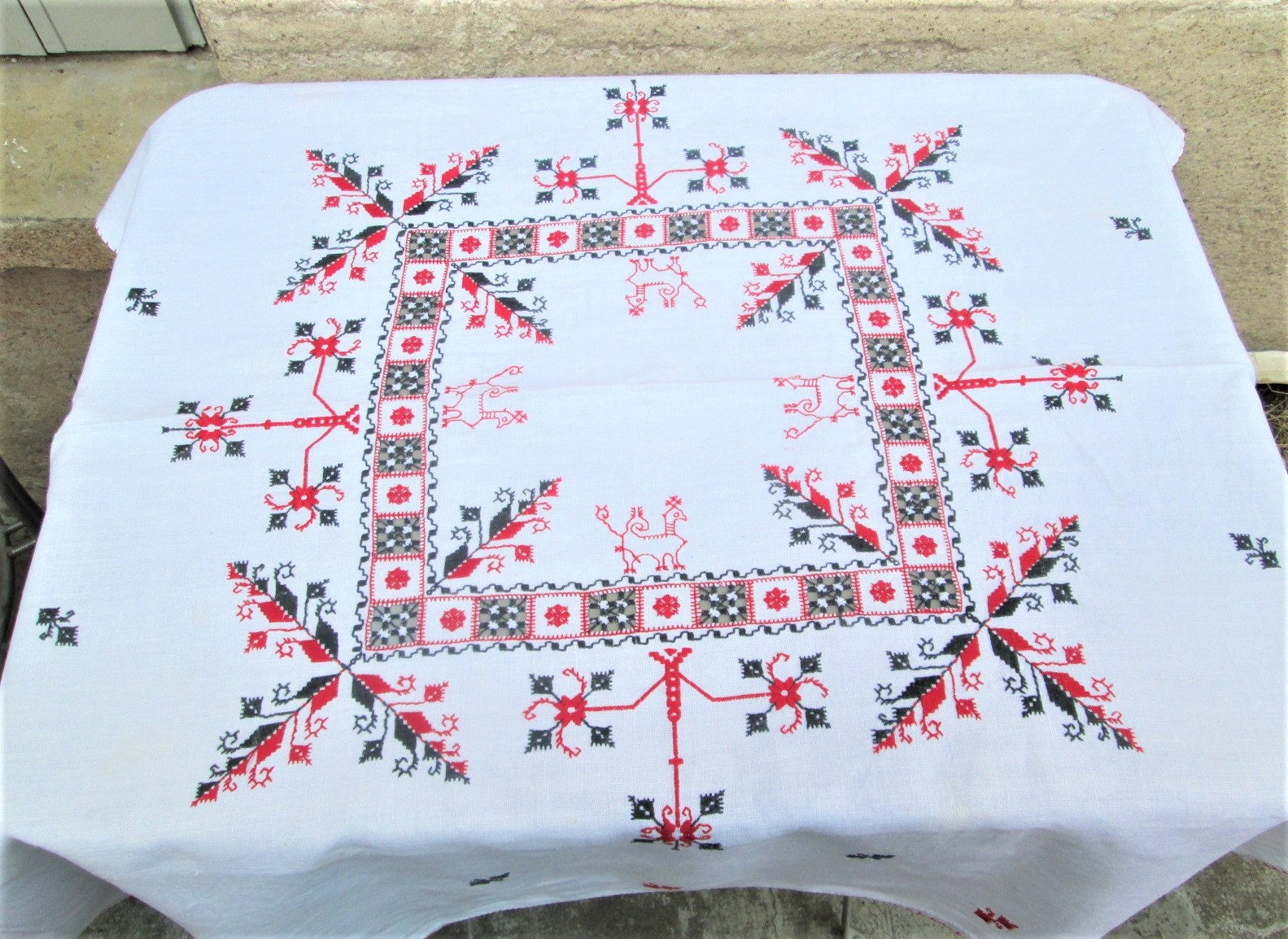 Nappe Suédoise Vintage, Draps Scandinaves, Nappes en Lin, Décor Rouge et Noir