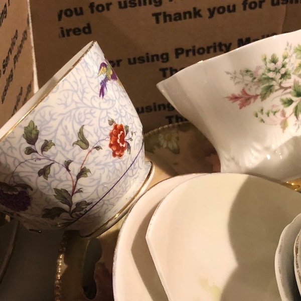 Chipped, Cracked and Broken Vintage bone china, porcelain, etc for Mosiac Art