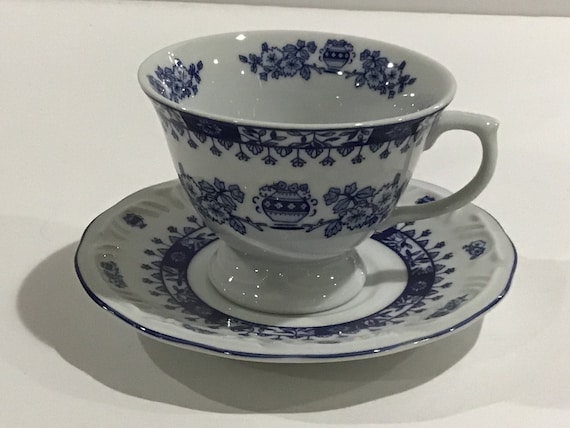 Porcelana Schmidt Cup and Saucer Made in Brazil -  Norway