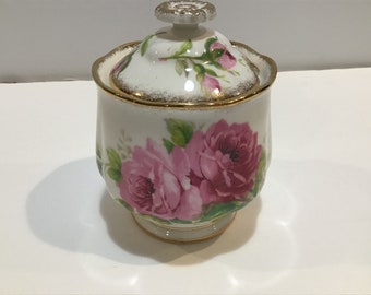 Royal Albert, American Beauty, Covered Sugar Bowl