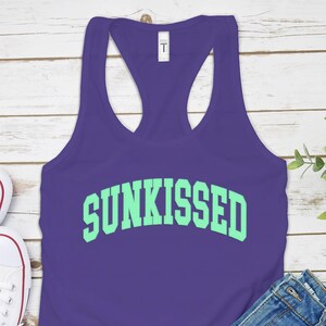 Camiseta sin mangas Puff Sunkissed, camiseta sin mangas de playa, camiseta sin mangas Puff Sunkissed personalizada, boda, novia, despedida de soltera, camiseta sin mangas de vacaciones, viaje de chicas personalizado