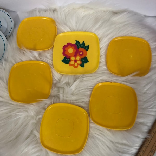 Reliable Toys Vintage Dish Set Yellow Pin Orange Flowers