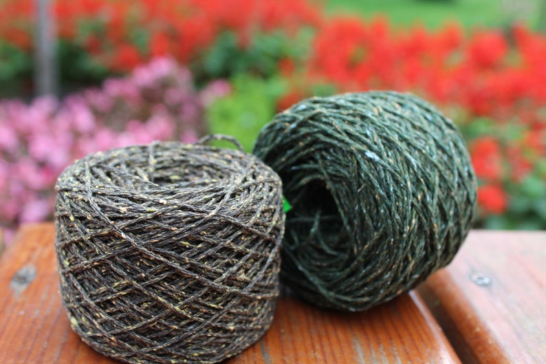 per cone 383 yrds Donegal like tweed yarn hand knitting yarn Merino silk tweed yarn on cone olive green tweed