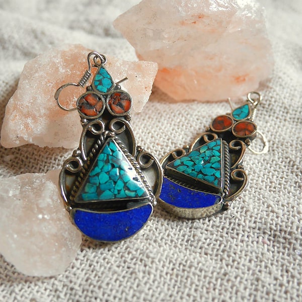 Boucles d'oreilles ethniques tibétaines, Turquoise, corail et Lapis Lazuli
