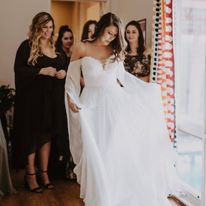 Meghan-Unique Chiffon Flowy Boho Styles Brautkleid, Spitze Chiffon Brautkleid, Einzigartige Ärmeln, Chiffon, Sweetheart Ausschnitt, fließendes Kleid