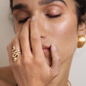 Schlangen Ring, 24K Gold Plated, Schlange, Wickelring, Geburtstags Geschenke, Antiker Schmuck, Pamela Karte, Stacking Ring, Statement Schmuck, Serpentina