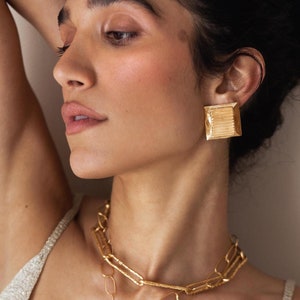Statement Ohrringe, 24K vergoldet, Geburtsort der Kunst, Pamela Karte, übergroße Ohrringe, Hochzeitsschmuck, griechischer Schmuck, Geschenke für sie
