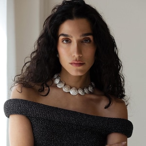 Collar de conchas, plata de ley, emoción profunda, tarjeta Pamela, joyería griega, collar gargantilla, joyería llamativa, regalo para ella, gargantilla