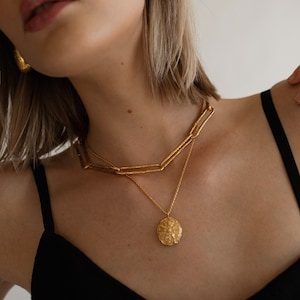 Collier Allure of Liguria, or vermeil 24 carats, collier médaillon, amulette, carte Pamela, cadeau d'anniversaire, grec, bijoux anciens, cadeau de Noël