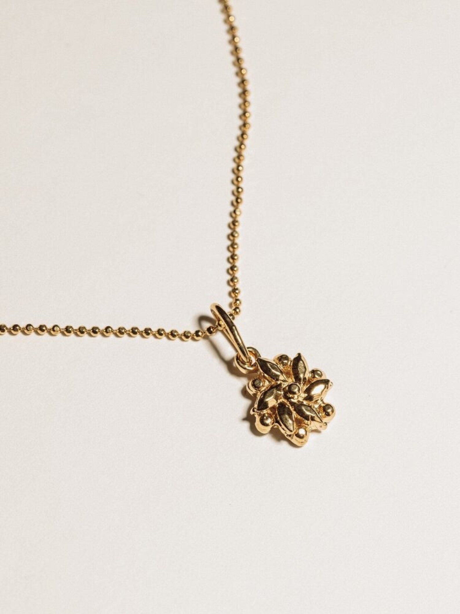 * Pamela Card Rosetta Necklace 16 in