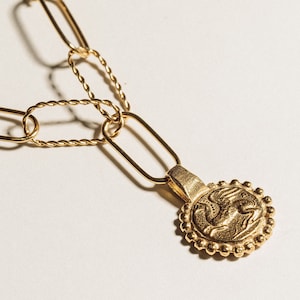 Colar Amuleto Voo Celestial, Colar Banhado a Ouro 24K, Colar com Moedas de Ouro, Cartão Pamela, Colar Lariat, Mitologia, Presentes de Aniversário