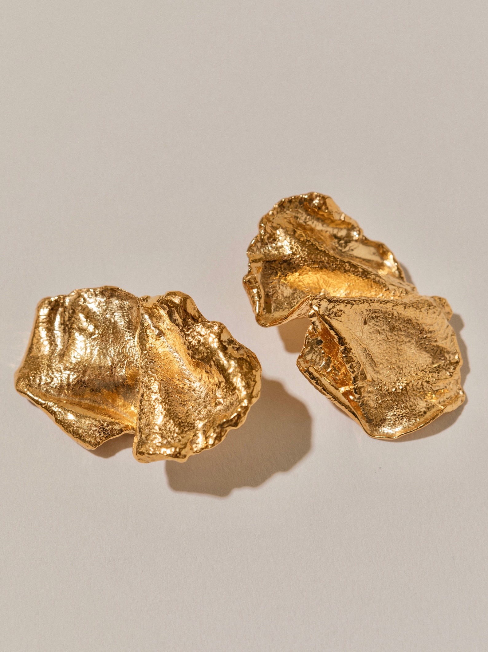Jewelry (Gold), Pamela Card