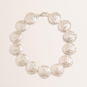 Collar de emoción profunda, plata de ley, collar de conchas, tarjeta Pamela, joyería griega, gargantilla, joyería llamativa, regalo para ella, gargantilla