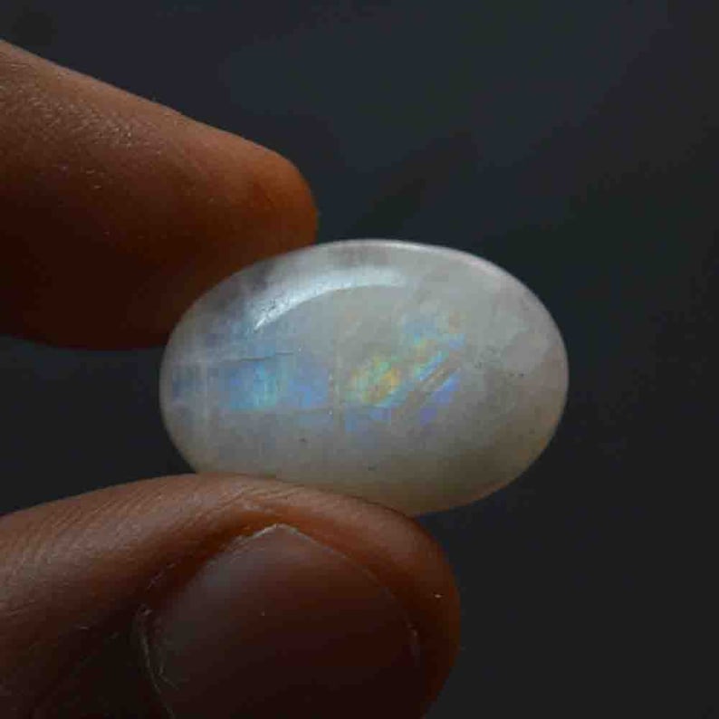 Craft Supplies Blue Fire Gemstone 16.5 Carat Natural White Rainbow Moonstone Cabochon G22168 Oval Shape