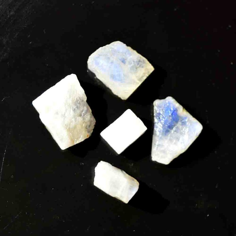 5 Pieces Lot Blue Fire Gemstone G20196 85.5 Carat Natural Blue Fire Rough Rainbow Moonstone Gemstone Craft Supplies