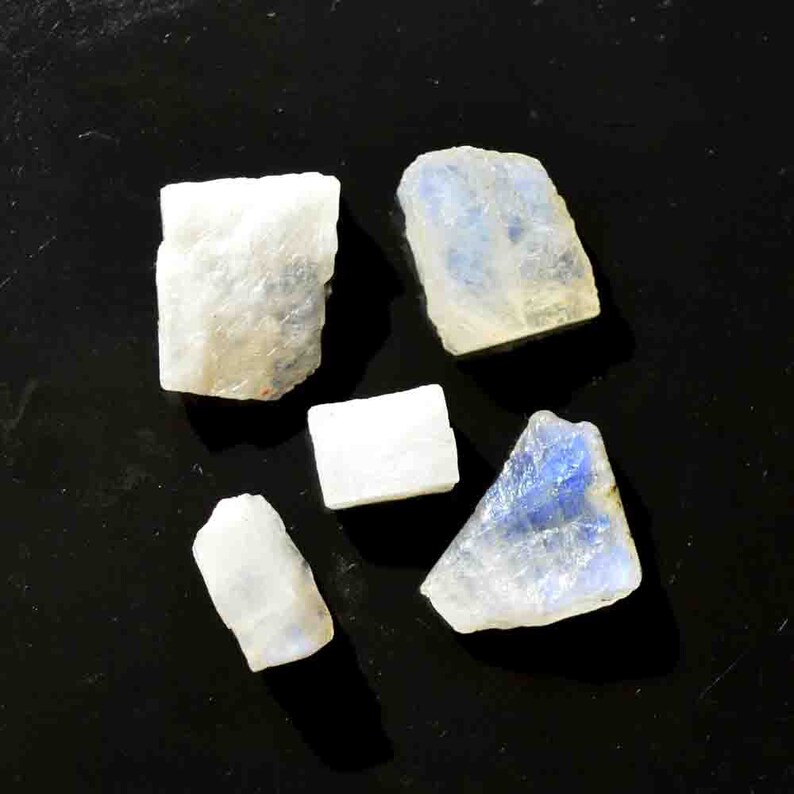 5 Pieces Lot Blue Fire Gemstone G20196 85.5 Carat Natural Blue Fire Rough Rainbow Moonstone Gemstone Craft Supplies