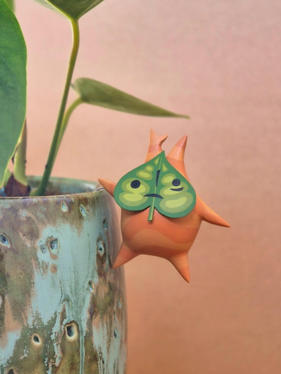 earnest hearts plants　✕　kikko 　BOLT Makar (korok) Holder - Windwaker - Etsy Canada