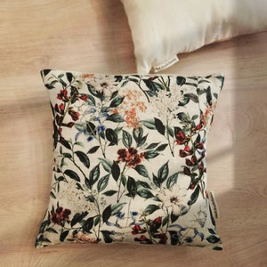 HEMP MADE BloomingSlumber PLLOW - a stylish addition to any natural home decor