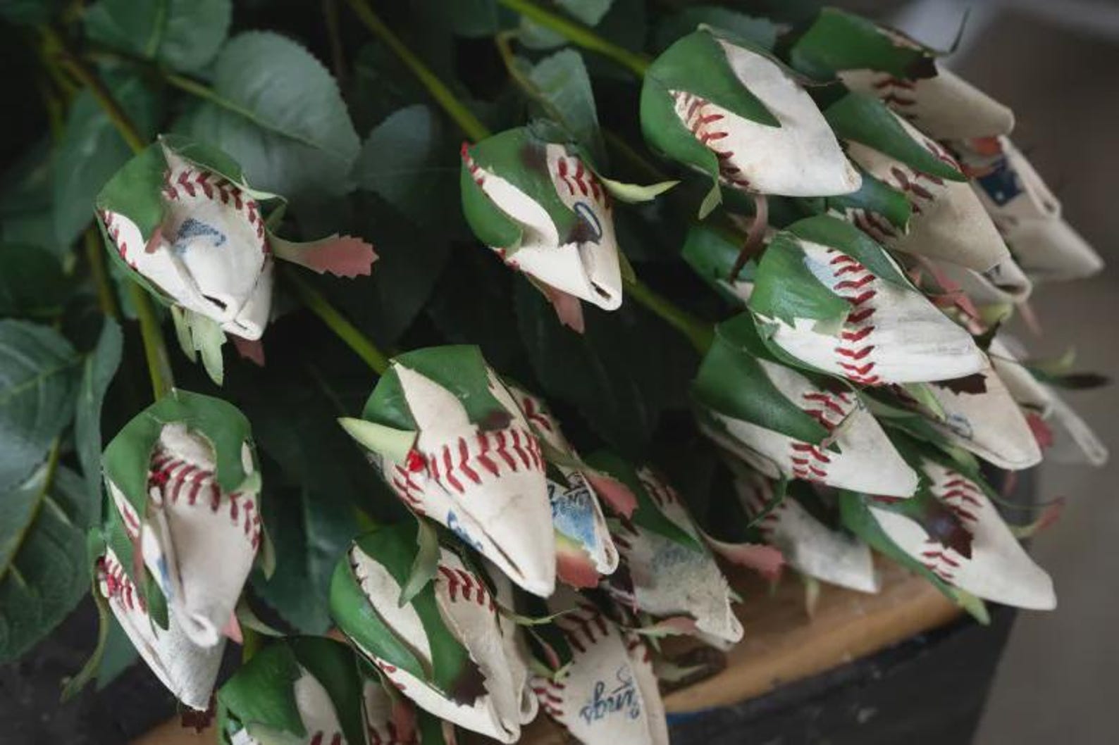 Baseball Roses for the Baseball Loving Fan in Your Life - One Stem - Etsy