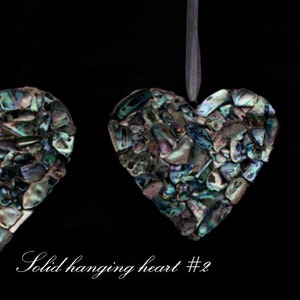 Corazón colgante macizo adornado con concha de Paua de Nueva Zelanda