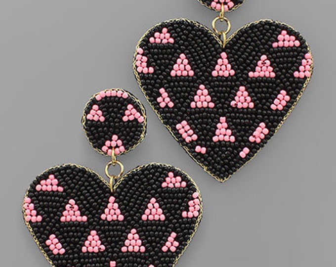 Triangle Pattern Heart Bead Earrings in Black and Pink